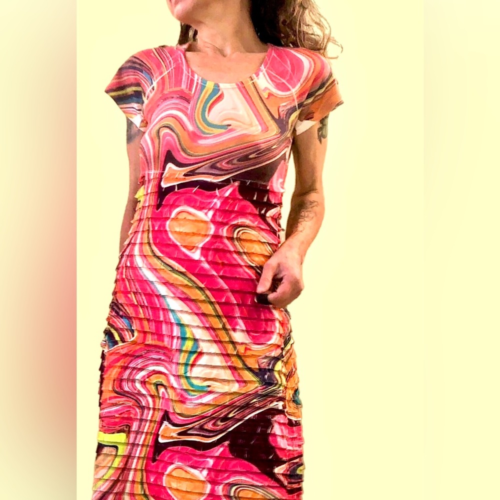 Cubism Multicolor Abstract/Marbleized Short Sleeve Tiered Dress Size SMALL